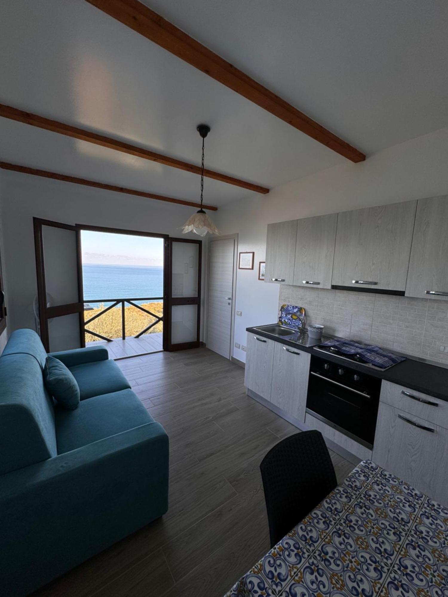チェファル Mareblu Bed & Breakfast エクステリア 写真